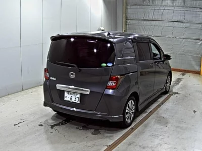Honda Freed Spike