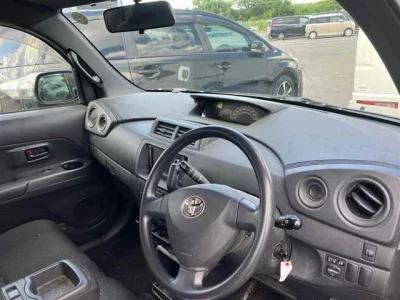 TOYOTA BB