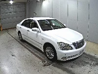 Цена авто Toyota Crown с аукционов Японии, номер кузова GRS180, пробег 126 000, оценка 2