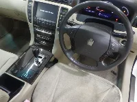 Цена авто Toyota Crown с аукционов Японии, номер кузова GRS180, пробег 126 000, оценка 2