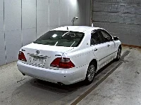 Цена авто Toyota Crown с аукционов Японии, номер кузова GRS180, пробег 126 000, оценка 2