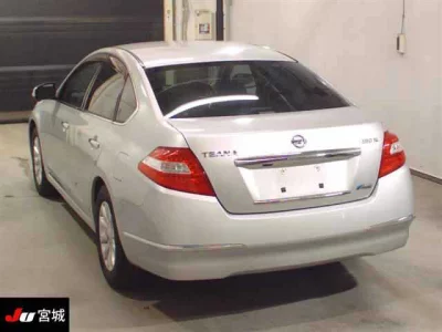 NISSAN TEANA