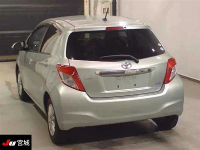 TOYOTA VITZ
