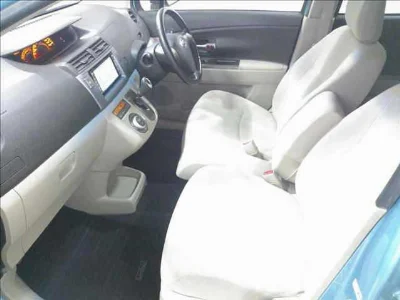 DAIHATSU BOON LUMINAS