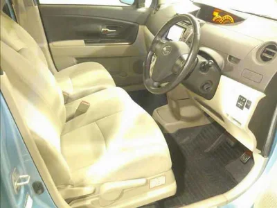 DAIHATSU BOON LUMINAS