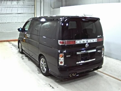 NISSAN ELGRAND