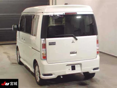 MITSUBISHI TOWNBOX
