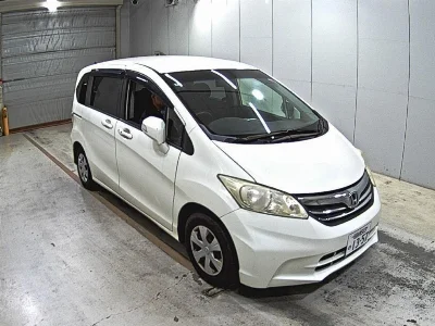 HONDA FREED