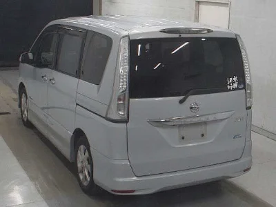 NISSAN SERENA