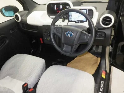 TOYOTA C+POD