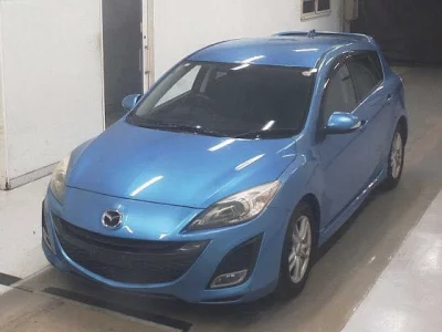 MAZDA AXELA