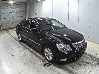 Цена авто Toyota Crown с аукционов Японии, номер кузова GRS182, пробег 73 000, оценка 2