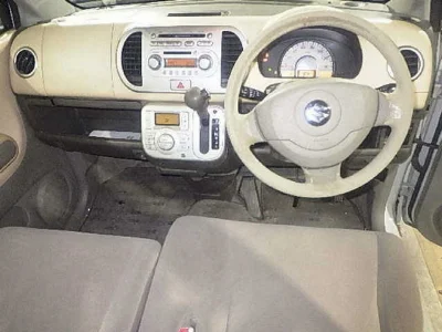 SUZUKI MRWAGON
