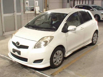 TOYOTA VITZ