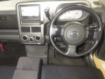 NISSAN CUBE