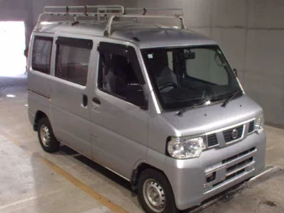 NISSAN CLIPPER VAN