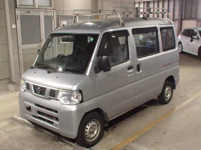NISSAN CLIPPER VAN