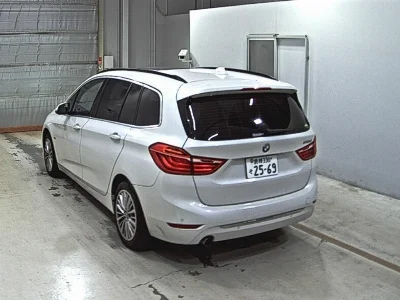 BMW 2 SERIES