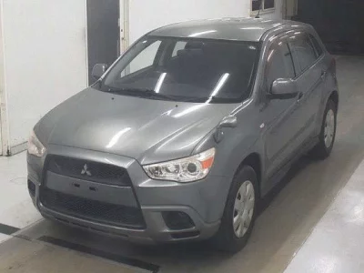 MITSUBISHI RVR