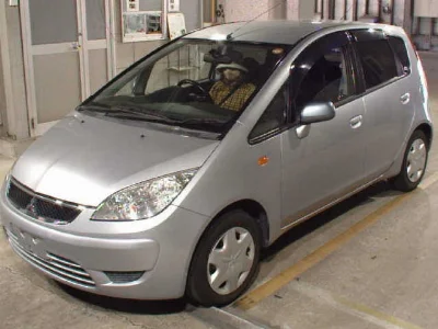 MITSUBISHI COLT