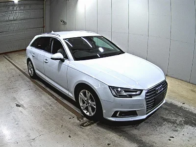 AUDI A4 AVANTE