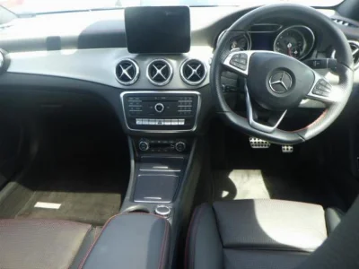 MERCEDES BENZ CLA SHOOTING BRAKE