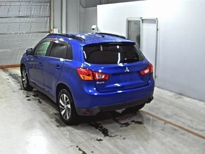 MITSUBISHI RVR
