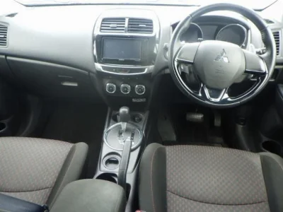 MITSUBISHI RVR