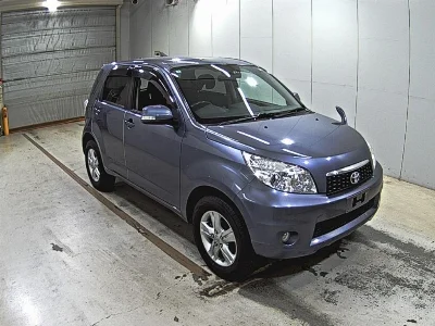 TOYOTA RUSH