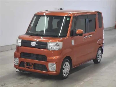 DAIHATSU WAKE