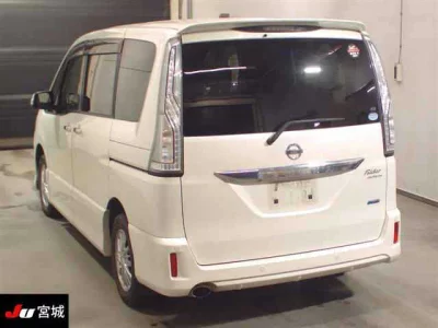 NISSAN SERENA