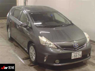 TOYOTA PRIUS ALPHA