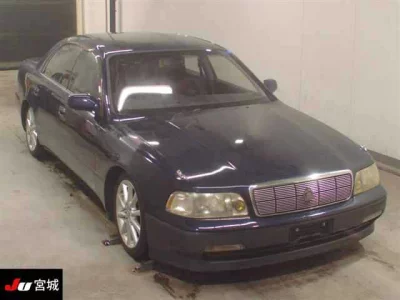 TOYOTA CROWN MAJESTA