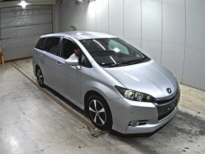 TOYOTA WISH