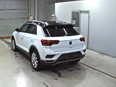 VOLKSWAGEN T-ROC