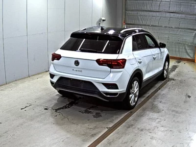 VOLKSWAGEN T-ROC