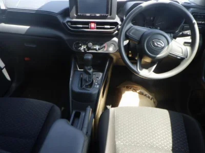 DAIHATSU ROCKY