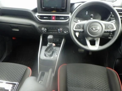 DAIHATSU ROCKY