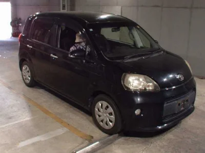 TOYOTA PORTE