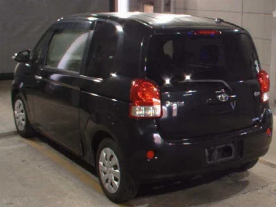 TOYOTA PORTE