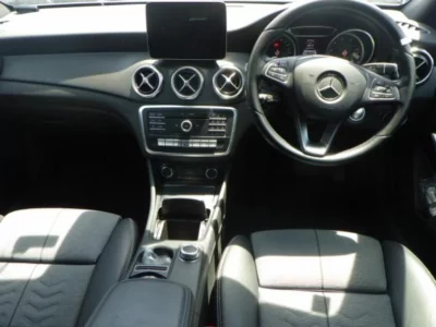 MERCEDES BENZ GLA
