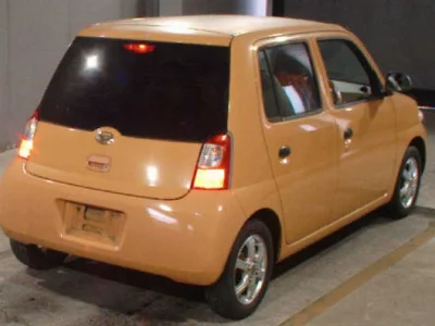 DAIHATSU ESSE
