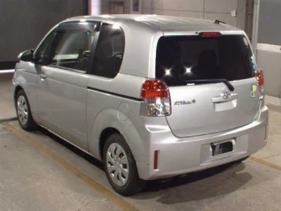 TOYOTA SPADE