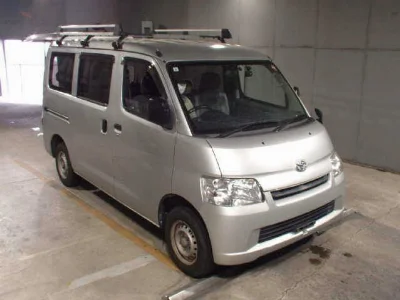 TOYOTA LITE ACE VAN