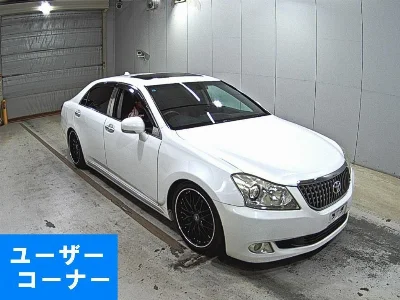 TOYOTA CROWN MAJESTA