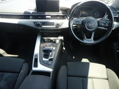 AUDI A4 AVANTE