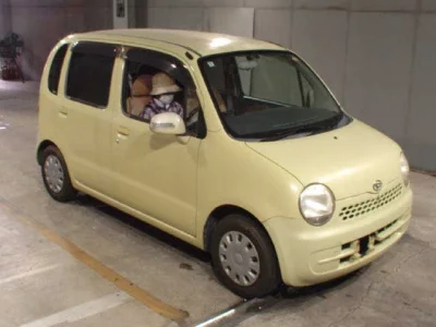 DAIHATSU MOVE LATTE