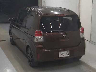 TOYOTA SPADE