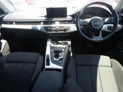 AUDI A4 AVANTE