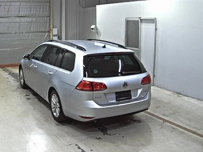 VOLKSWAGEN GOLF VARIANT